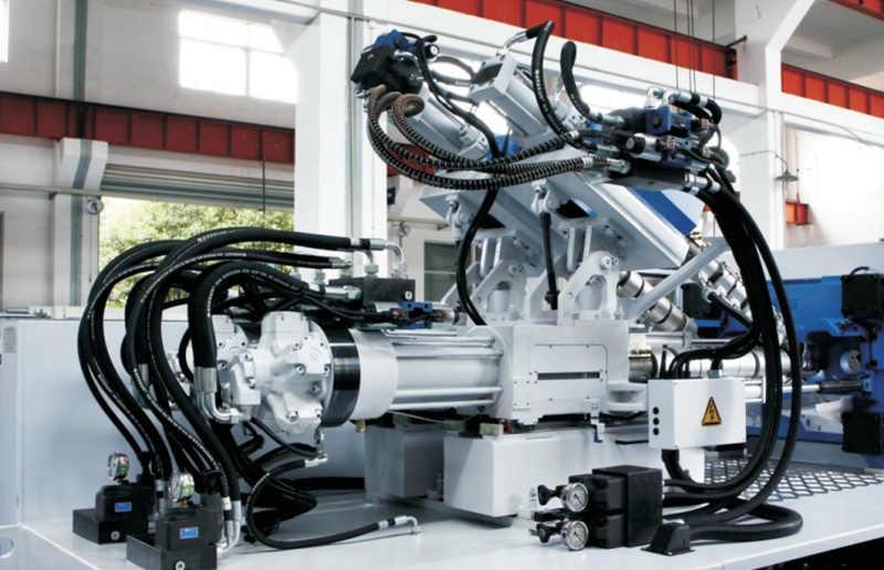 1697097872148246.jpg 清混組合射出成型機2.jpg